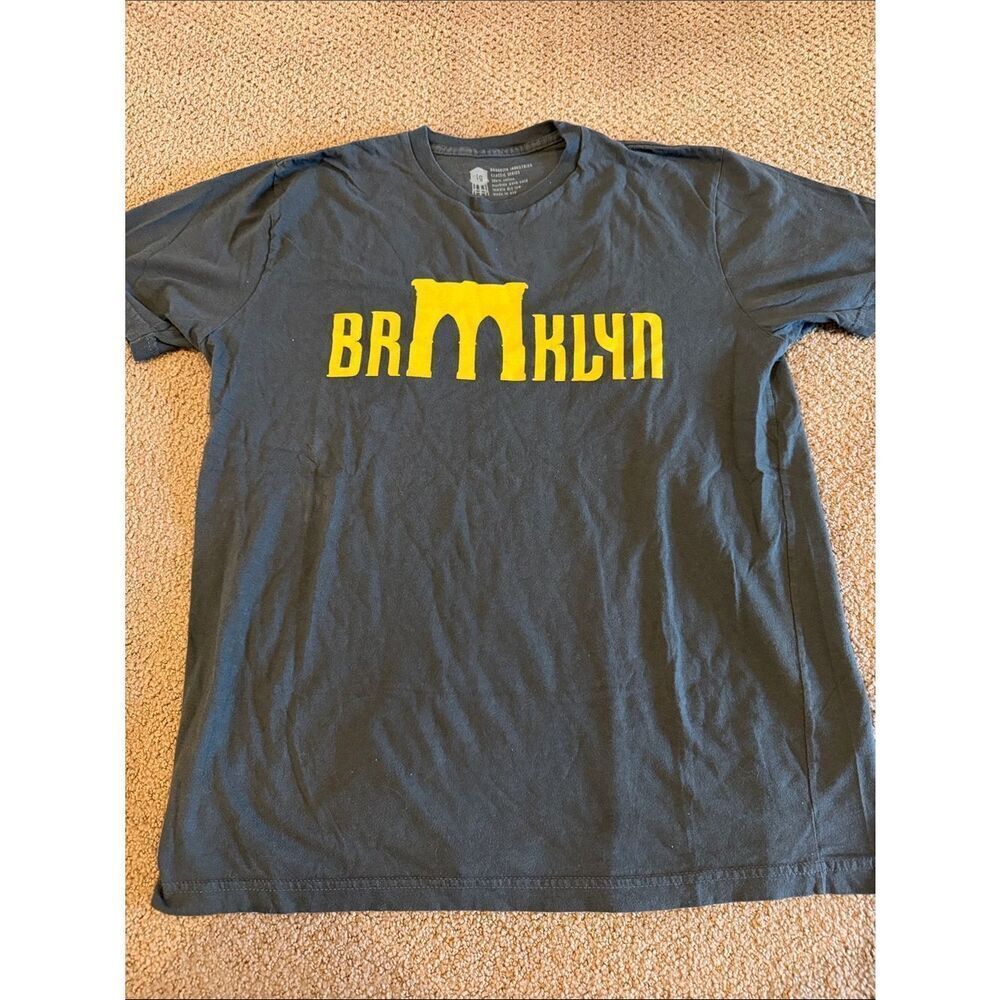 Brooklyn Industries Classic Series Dark Gray BRKLYN Graphic Tee Large